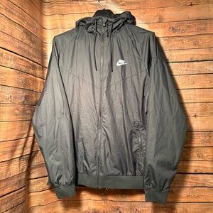Vintage Nike Black Windbreaker Lightweight Hooded Jacket